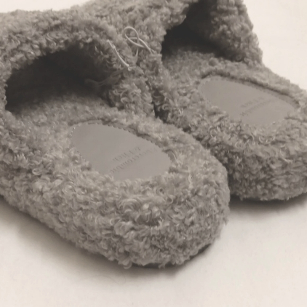 Abercrombie open-toe shepra slippers - Picture 2 of 9